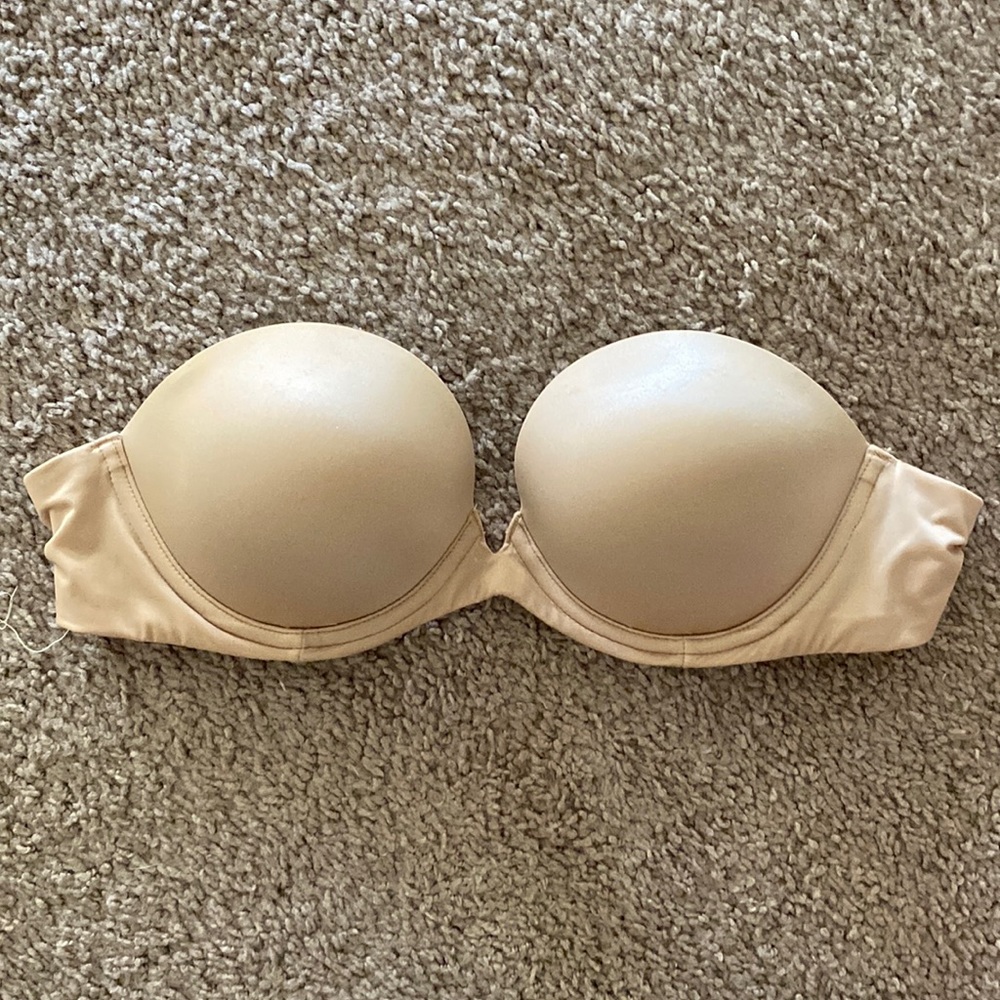 Victoria’s Secret strapless nude very sexy multiway 32c bra